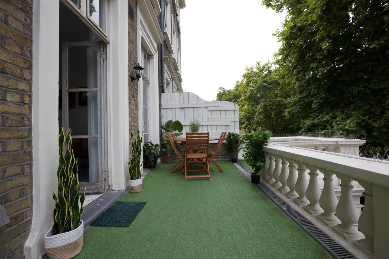 Large 2 Beds Flat Overlooking Clapham Common Park ロンドン エクステリア 写真